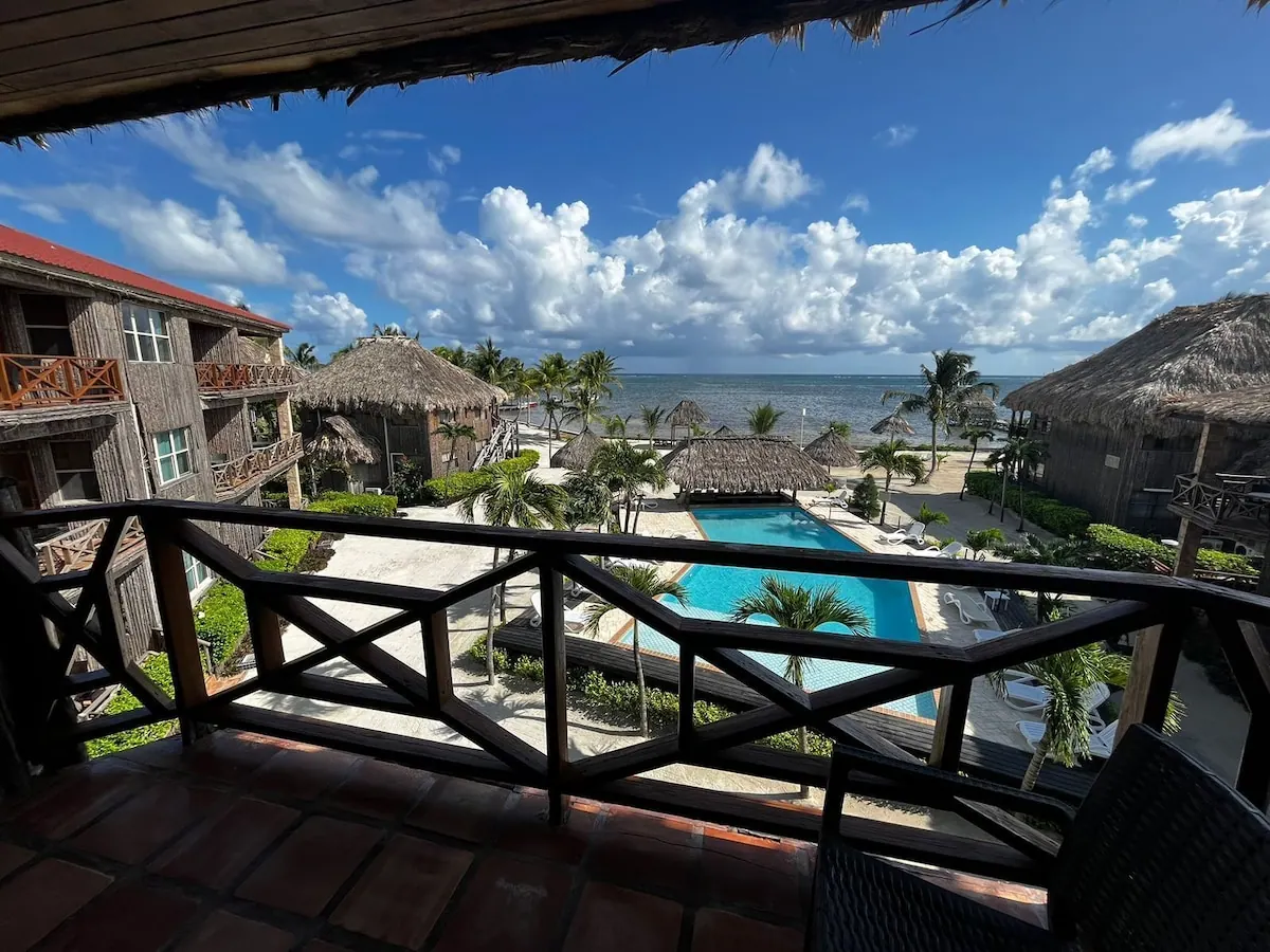 Pool area in the Captain Morgan’s Retreat photo gallery