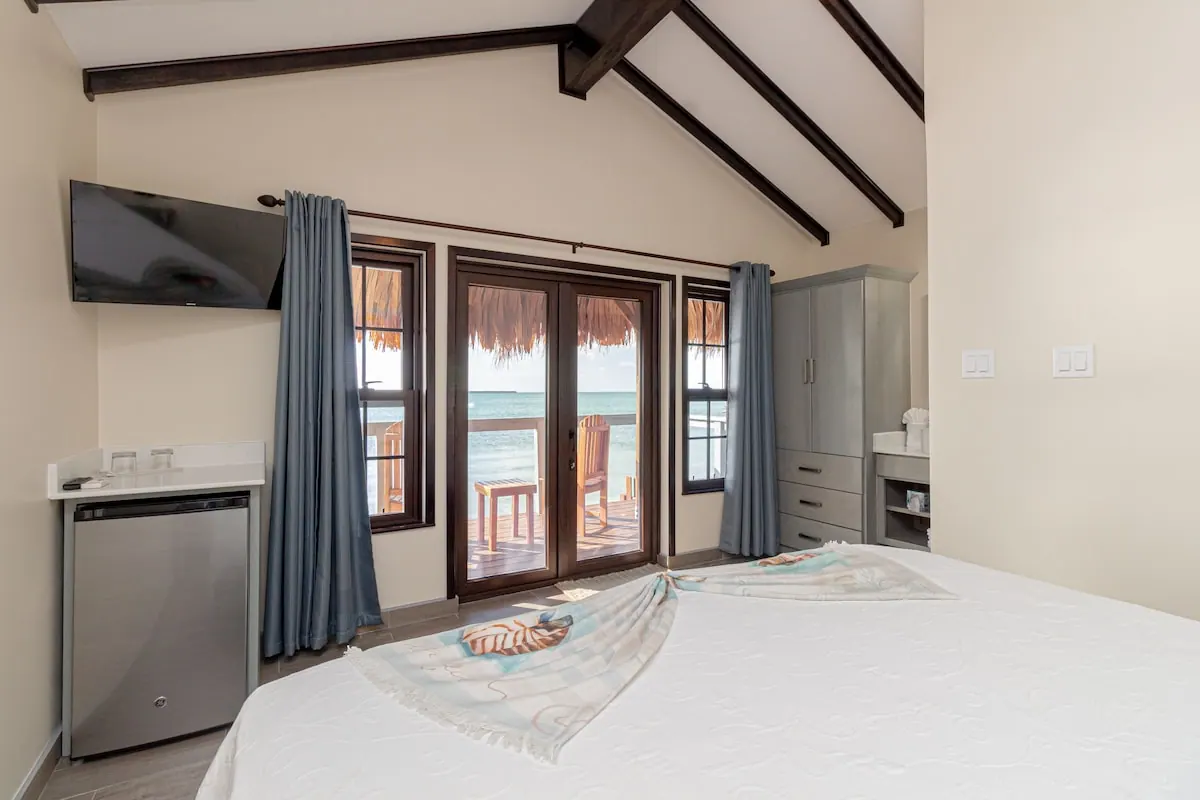 Guest room in the Casa Nova Cabanas photo gallery