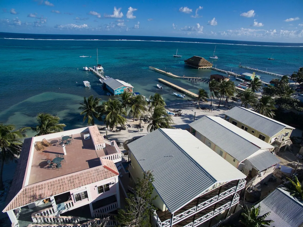 Coastal setting in the The Palapa House photo gallery