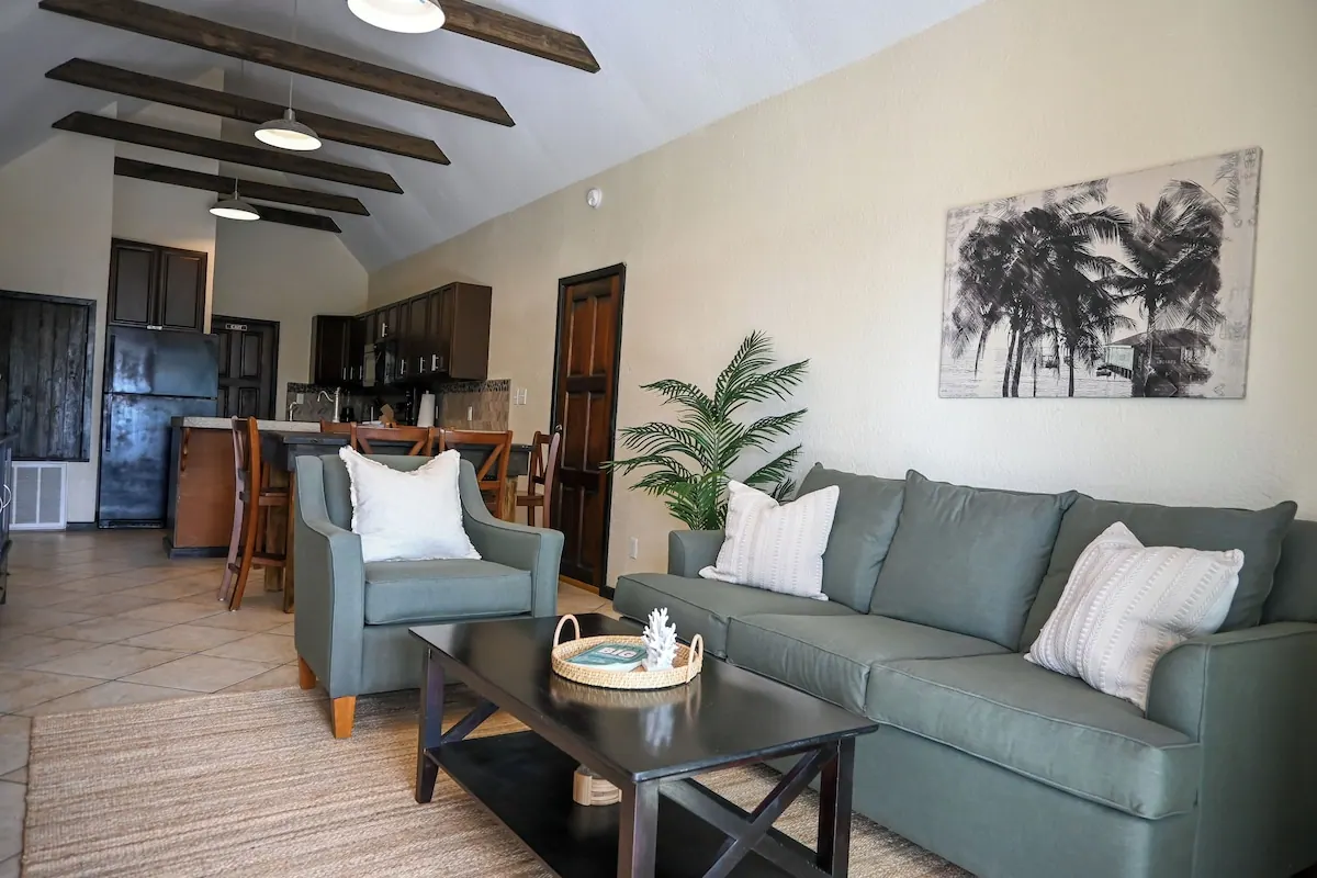 Dining area in the The Palapa House photo gallery