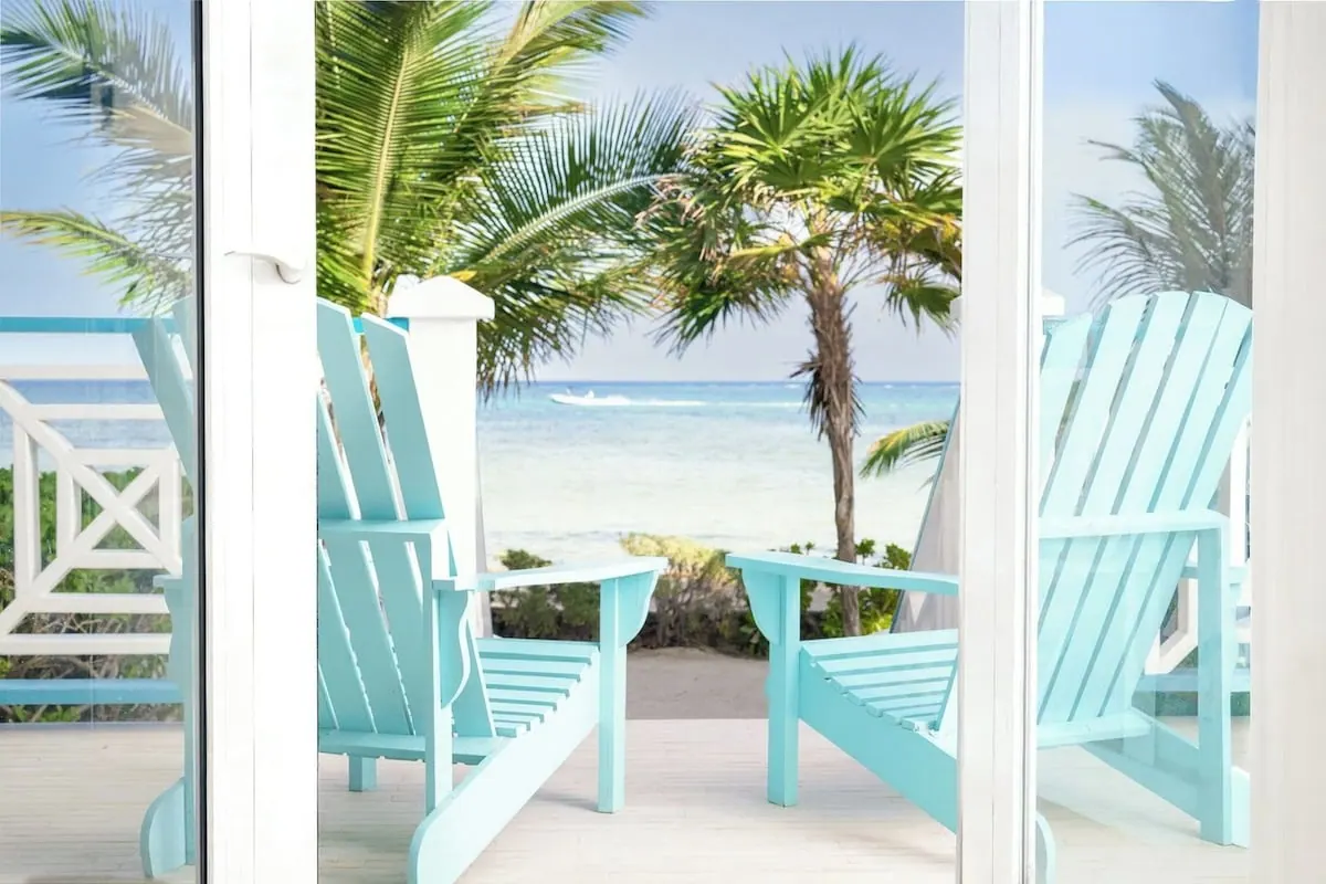 Coastal setting in the Reef Haven Belize photo gallery