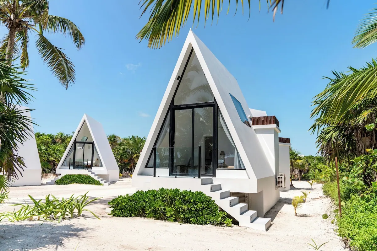 Property exterior in the Sand and Sky Resort photo gallery