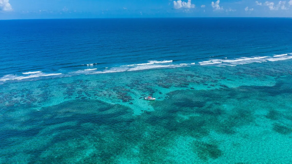 Island activity scene in the SunBreeze Suites photo gallery