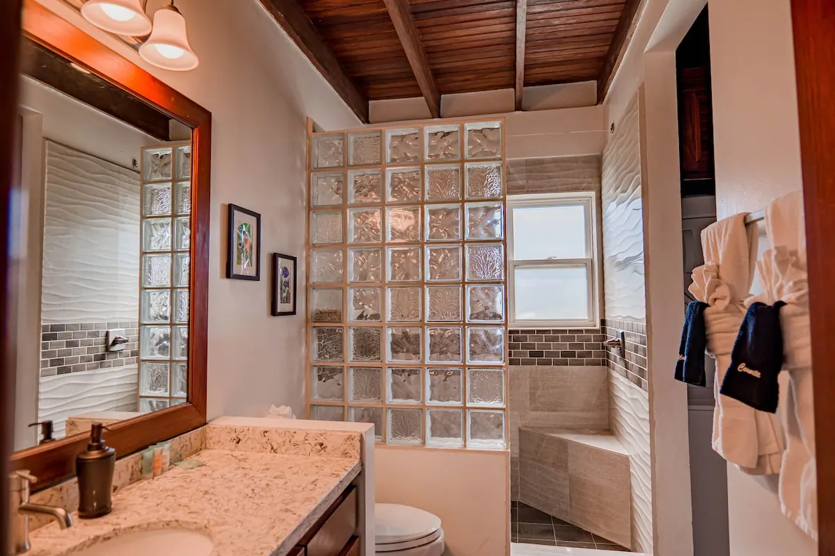 Bathroom in the Tres Cocos Resort photo gallery